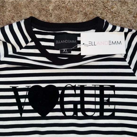 ✅95% Cotton Vogue Love Black and White Striped Sweatshirt Sweater Pullover - Picture 2 of 3